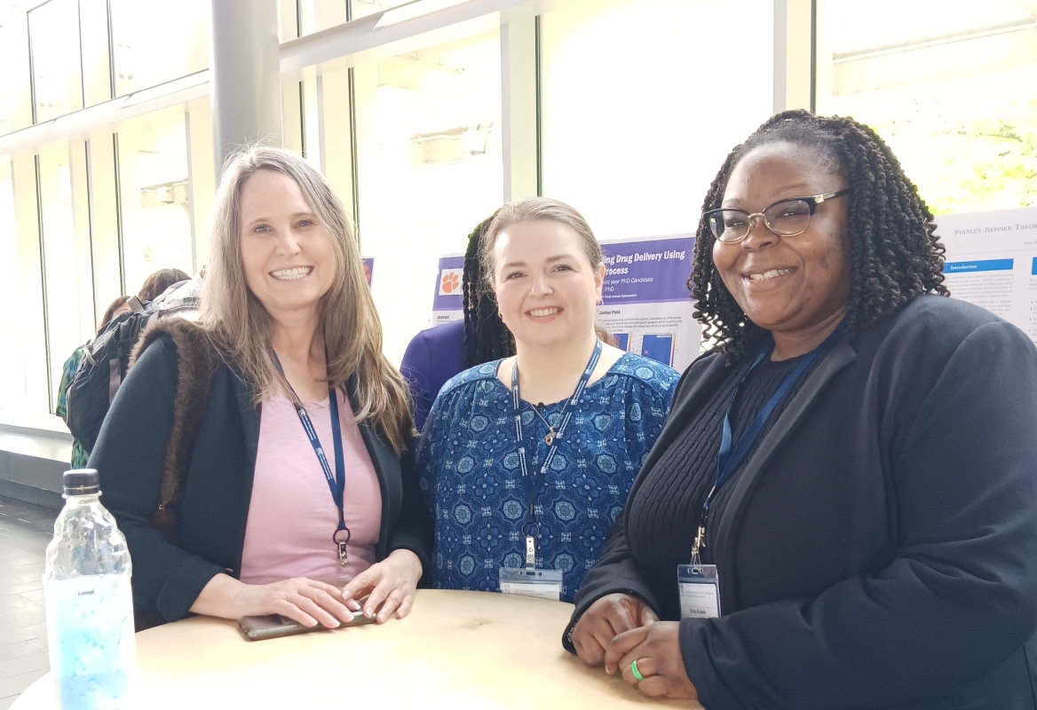 Liz Oyer, Nikki Christen & Erica Echols